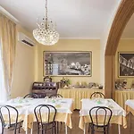 Alojamento de Acomodação e Pequeno-almoço San Pietro 3*